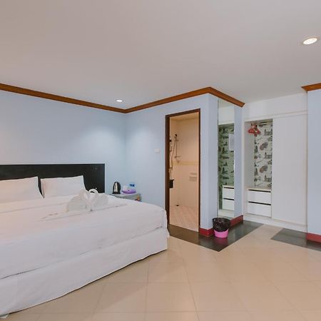 Sunstar Palace Patong Extérieur photo