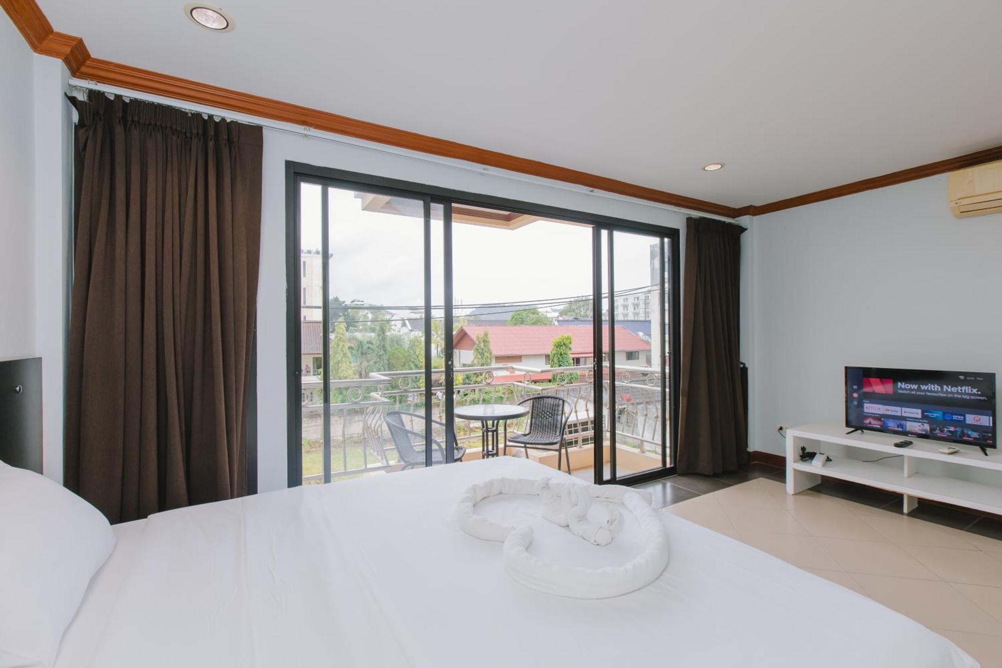Sunstar Palace Patong Extérieur photo